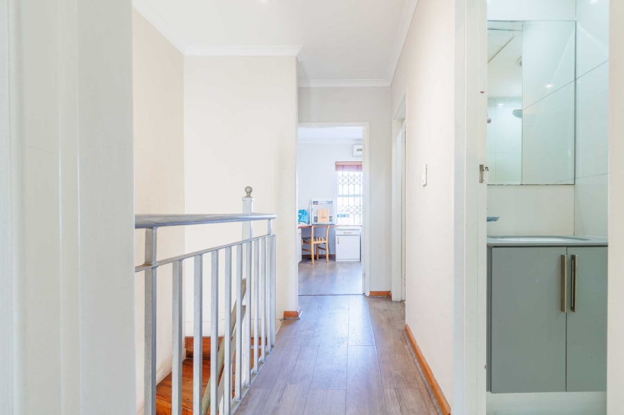 2 Bedroom Property for Sale in Rondebosch Western Cape
